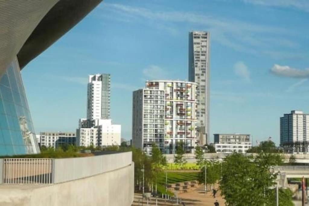 New Manhattan Loft Gardens Stratford London Bagian luar foto