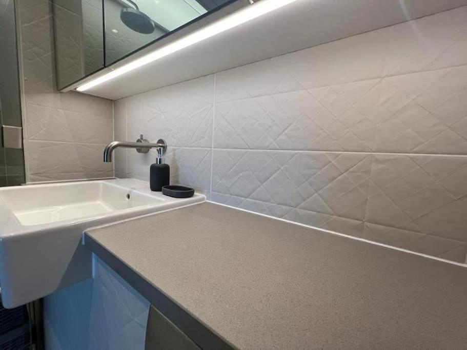 New Manhattan Loft Gardens Stratford London Bagian luar foto