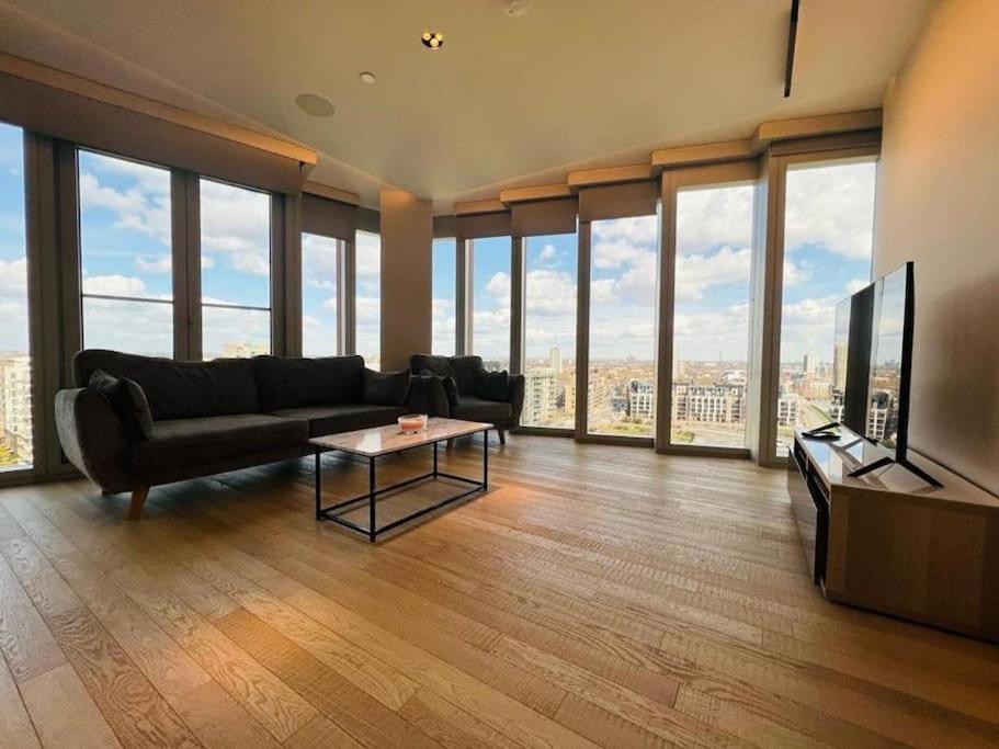New Manhattan Loft Gardens Stratford London Bagian luar foto