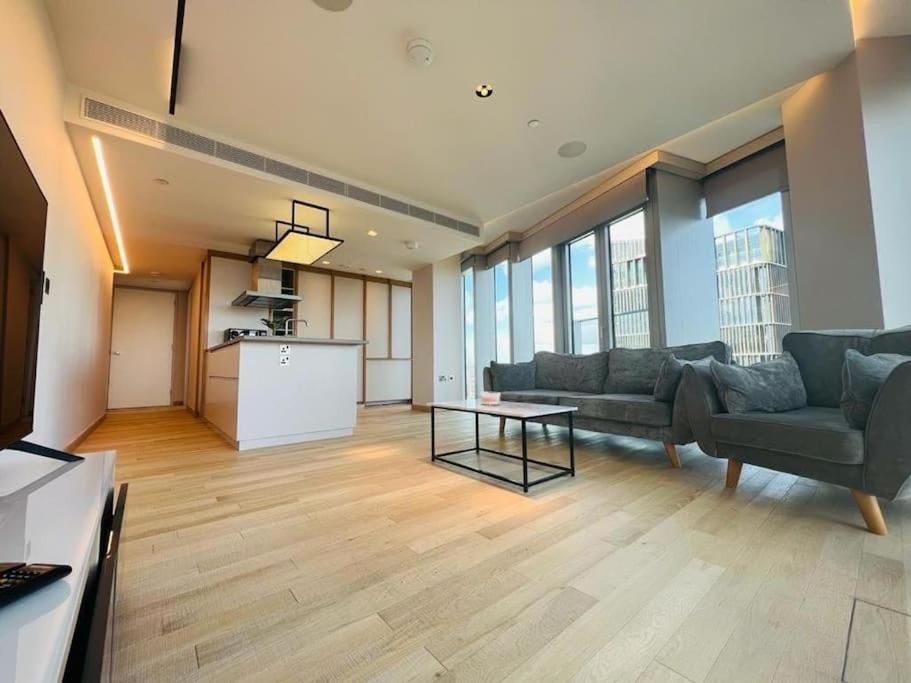 New Manhattan Loft Gardens Stratford London Bagian luar foto